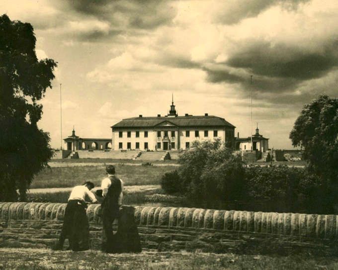 American Swedish Historical Museum - Peek into Past