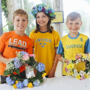 Children with flower crowns