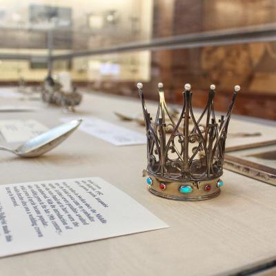 Bridal Crown in Chicago Room